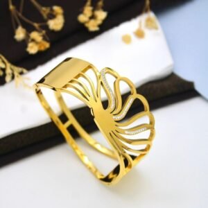 Plain Gold Anti-Tarnish Bracelet with Cutout Design